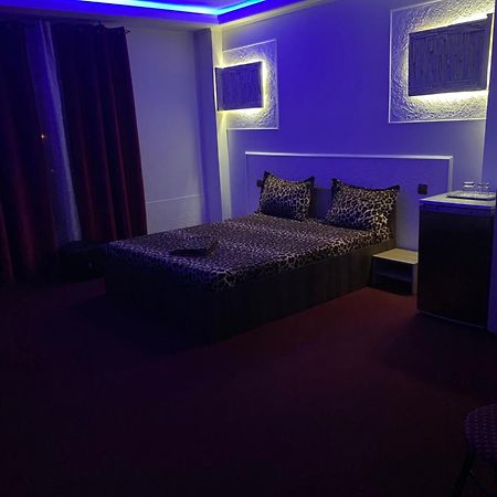 Karra Hotels Voluntari エクステリア 写真