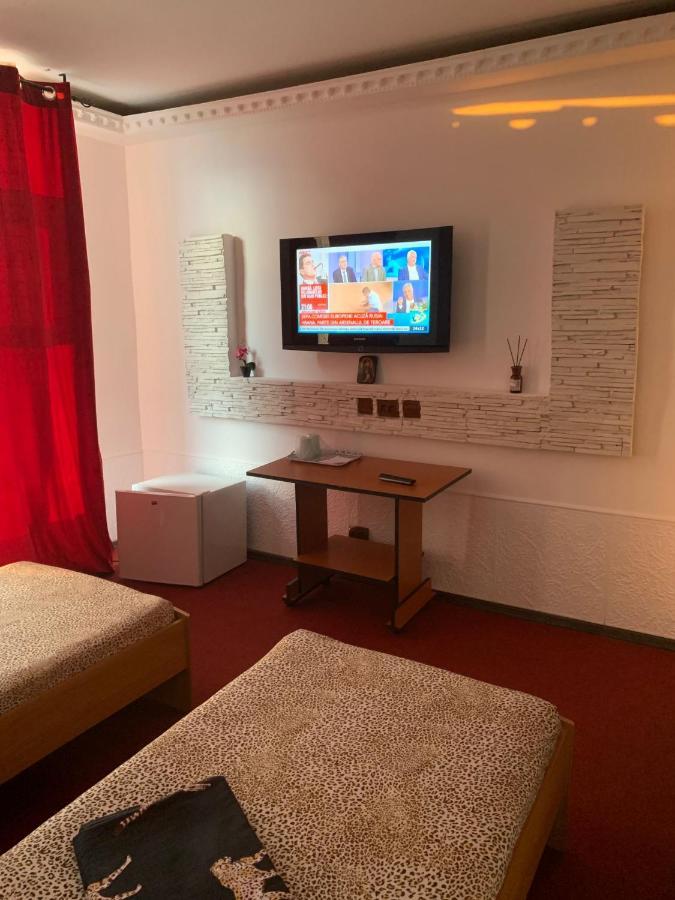 Karra Hotels Voluntari エクステリア 写真