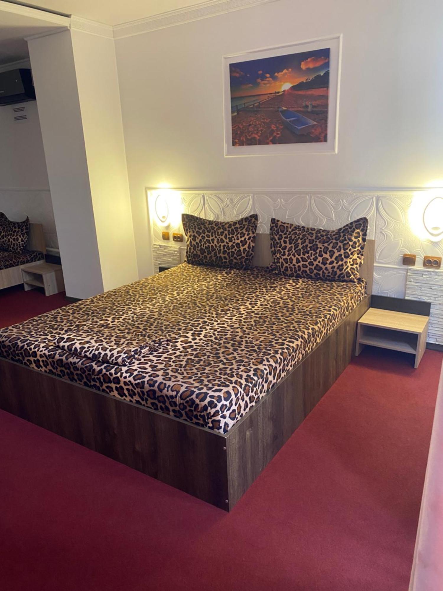 Karra Hotels Voluntari エクステリア 写真