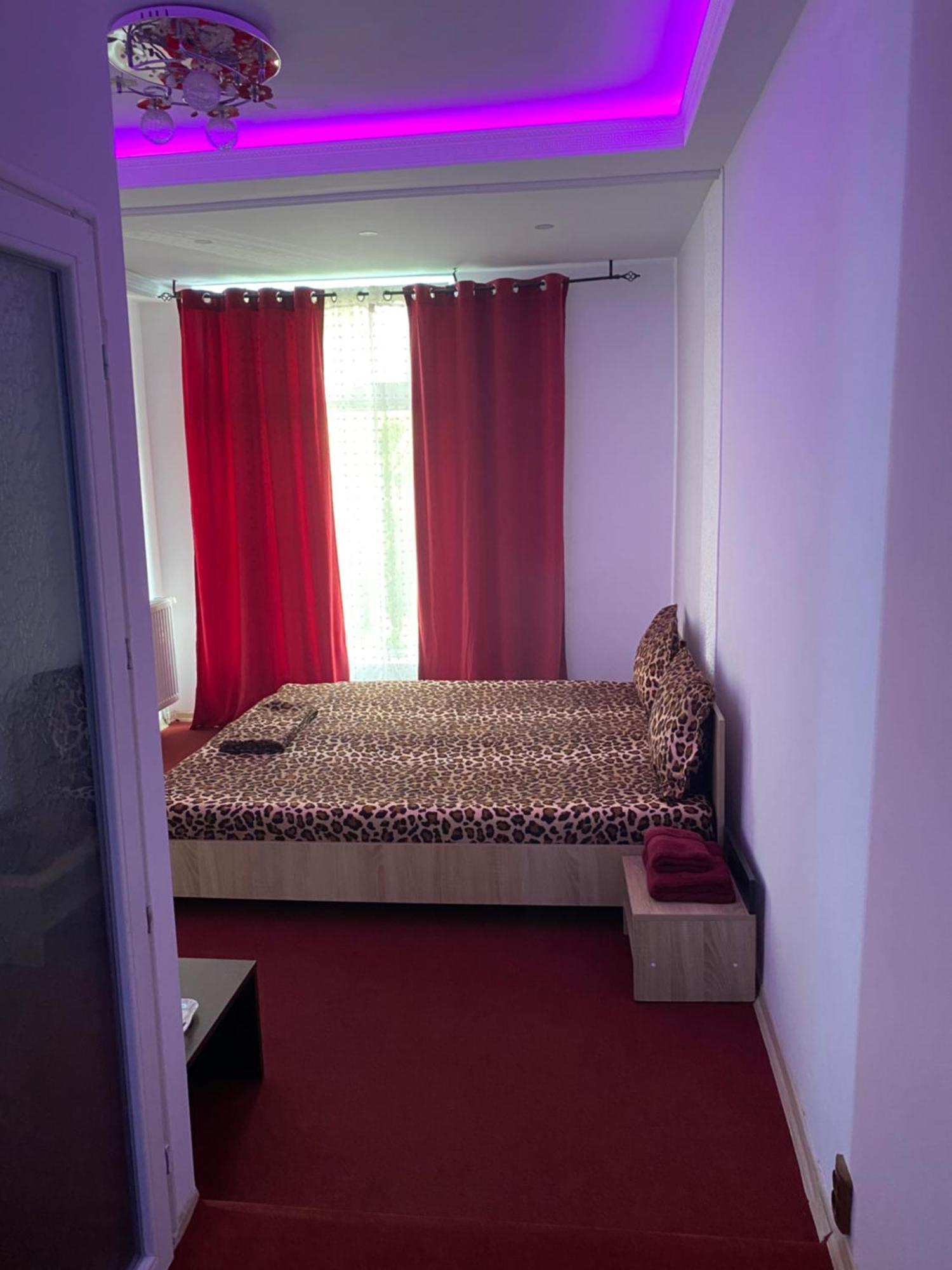 Karra Hotels Voluntari エクステリア 写真