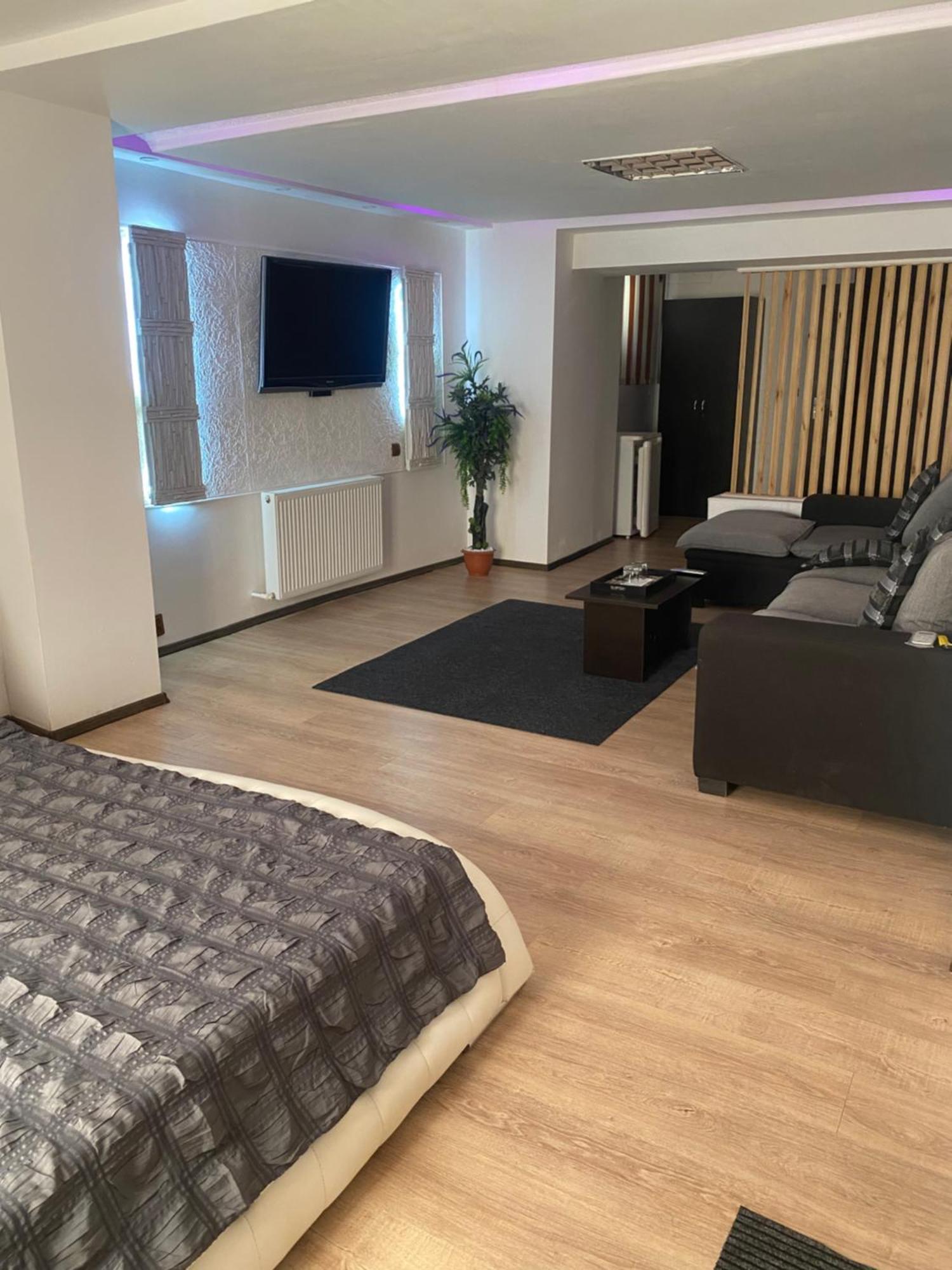 Karra Hotels Voluntari エクステリア 写真