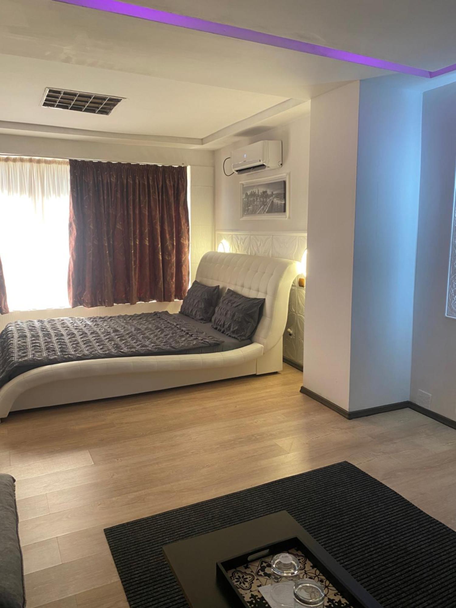 Karra Hotels Voluntari エクステリア 写真